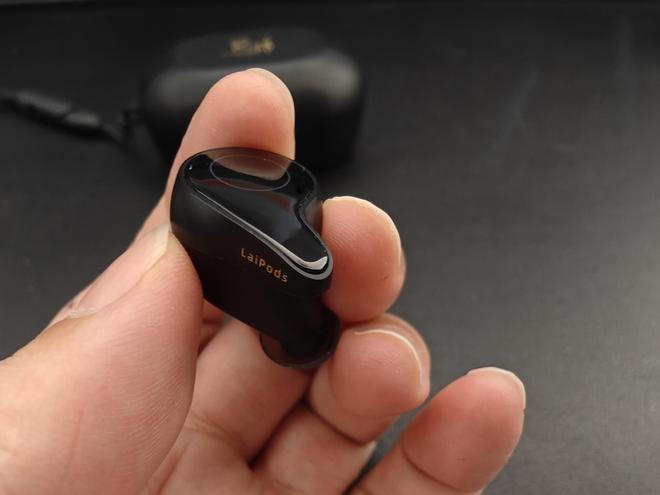 高性价比机型实测这钱花得值不亏!2025蓝牙耳机红榜|这 2 款(图3) 高性价比机型实测这钱花得值不亏!2025蓝牙耳机红榜|这 2 款(图3)