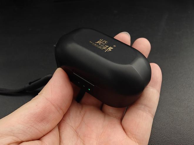 高性价比机型实测这钱花得值不亏!2025蓝牙耳机红榜|这 2 款(图5) 高性价比机型实测这钱花得值不亏!2025蓝牙耳机红榜|这 2 款(图5)